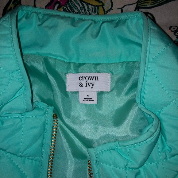 Mint puffer vest - Picture 3 of 3